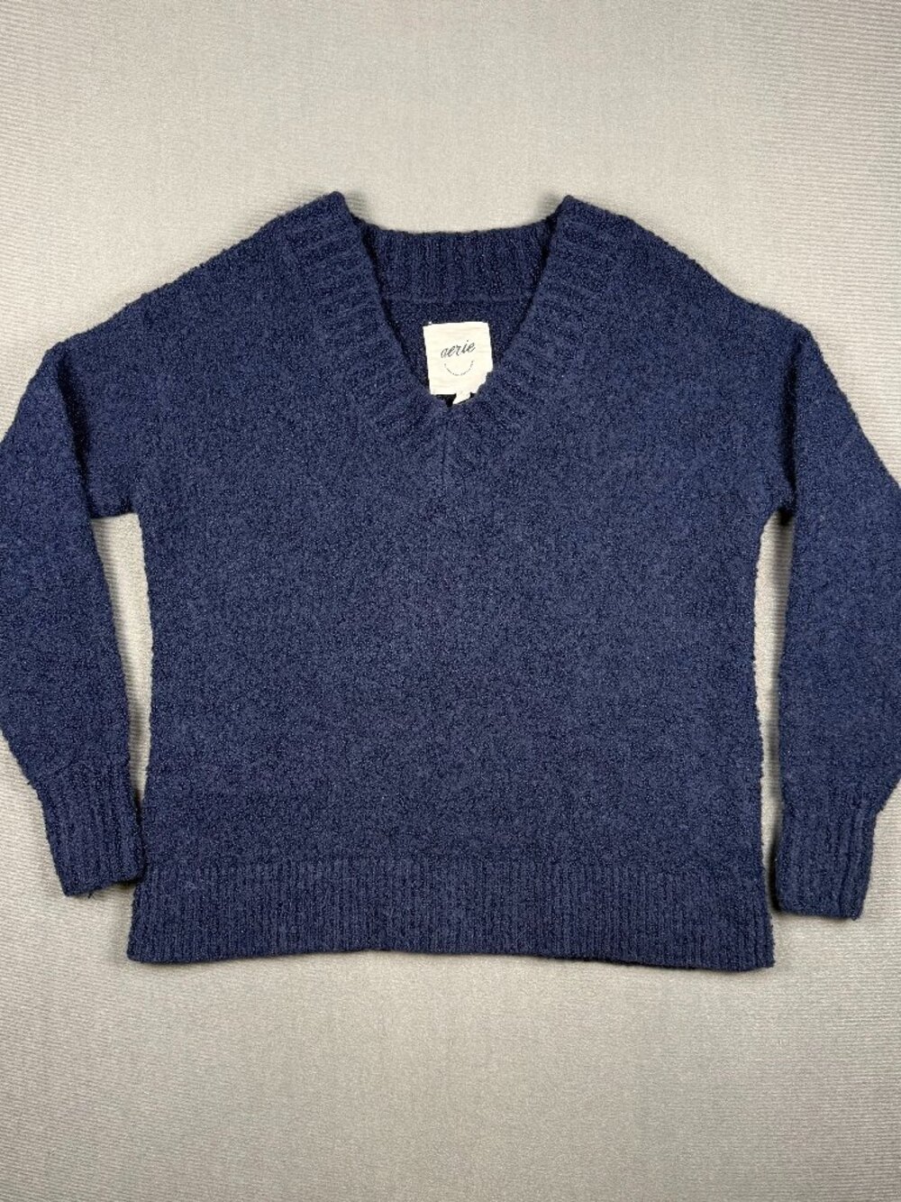 Aerie Women’s XS Navy Blue Fuzzy V-Neck Pullover Sweater Cozy Minimalist